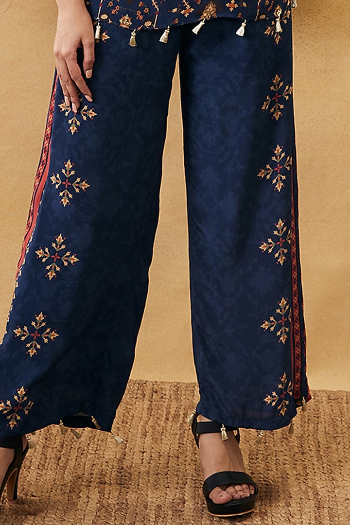 Blue Crepe Embroidered Co-Ord Set by Soup by Sougat Paul at Pernia's Pop Up Shop
