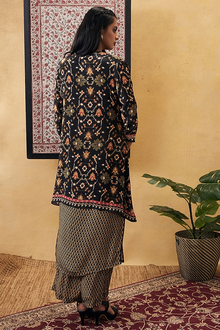 Black Crepe Printed Kurta Set by Soup by Sougat Paul at Pernia's Pop Up Shop