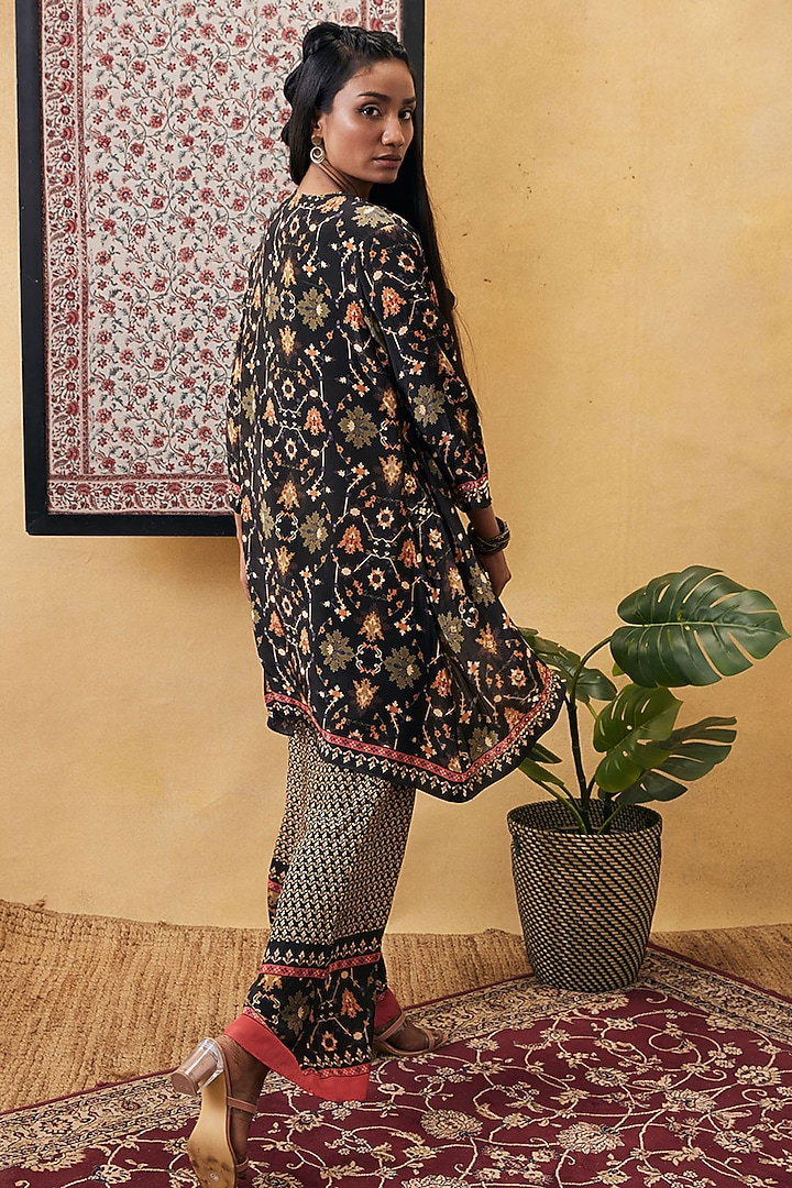 Black Crepe Embroidered Jacket Set by Soup by Sougat Paul at Pernia's Pop Up Shop
