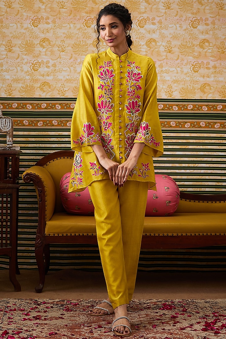 Yellow Cotton Silk Applique Work Co-Ord Set by Soup by Sougat Paul at Pernia's Pop Up Shop
