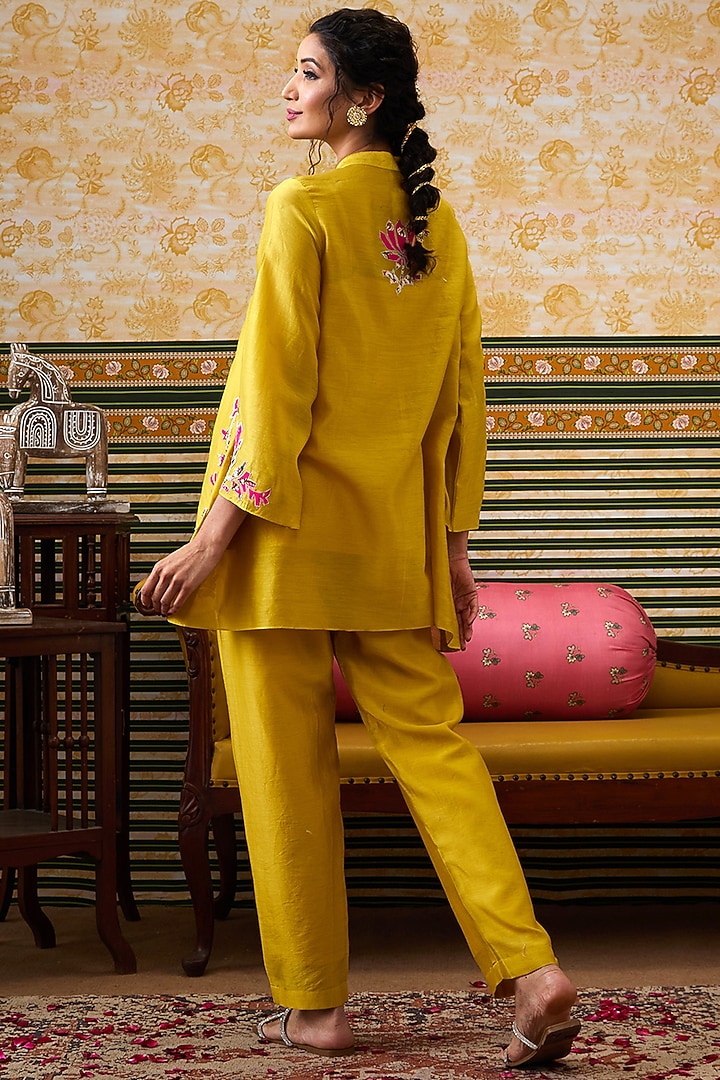 Yellow Cotton Silk Applique Work Co-Ord Set by Soup by Sougat Paul at Pernia's Pop Up Shop