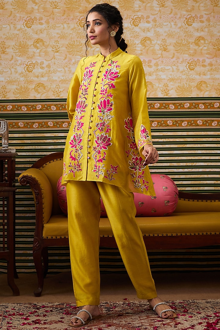 Yellow Cotton Silk Applique Work Co-Ord Set by Soup by Sougat Paul at Pernia's Pop Up Shop