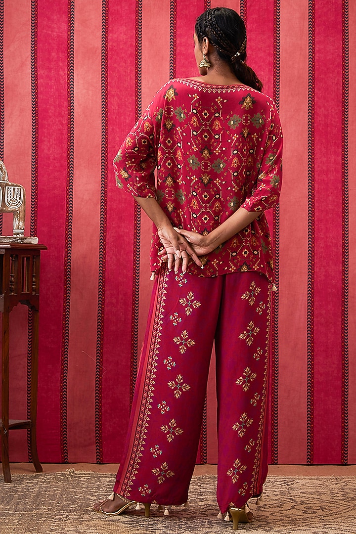 Fuchsia Pink Crepe Embroidered Co-Ord Set by Soup by Sougat Paul at Pernia's Pop Up Shop