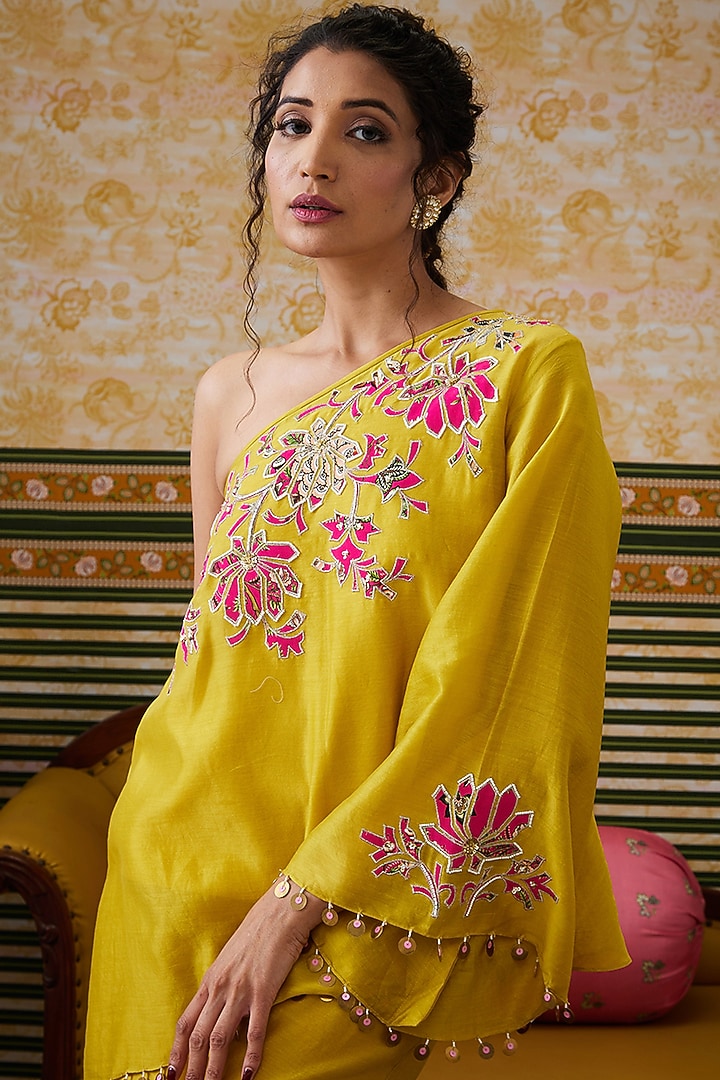 Yellow Chanderi Silk Patchwork Pant Set by Soup by Sougat Paul at Pernia's Pop Up Shop