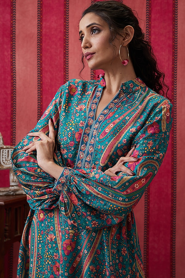 Teal Green Crepe Embroidered Kurta Set by Soup by Sougat Paul at Pernia's Pop Up Shop