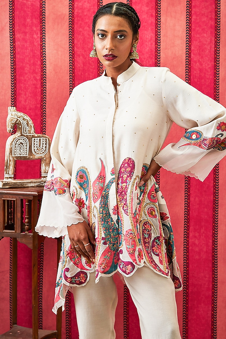 Beige Chanderi Applique Work Co-Ord Set by Soup by Sougat Paul at Pernia's Pop Up Shop