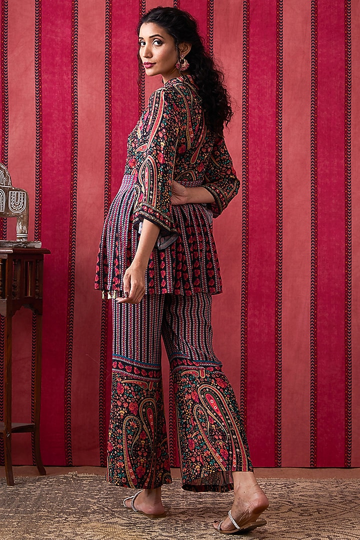 Black Crepe Embroidered Kurta Set by Soup by Sougat Paul at Pernia's Pop Up Shop