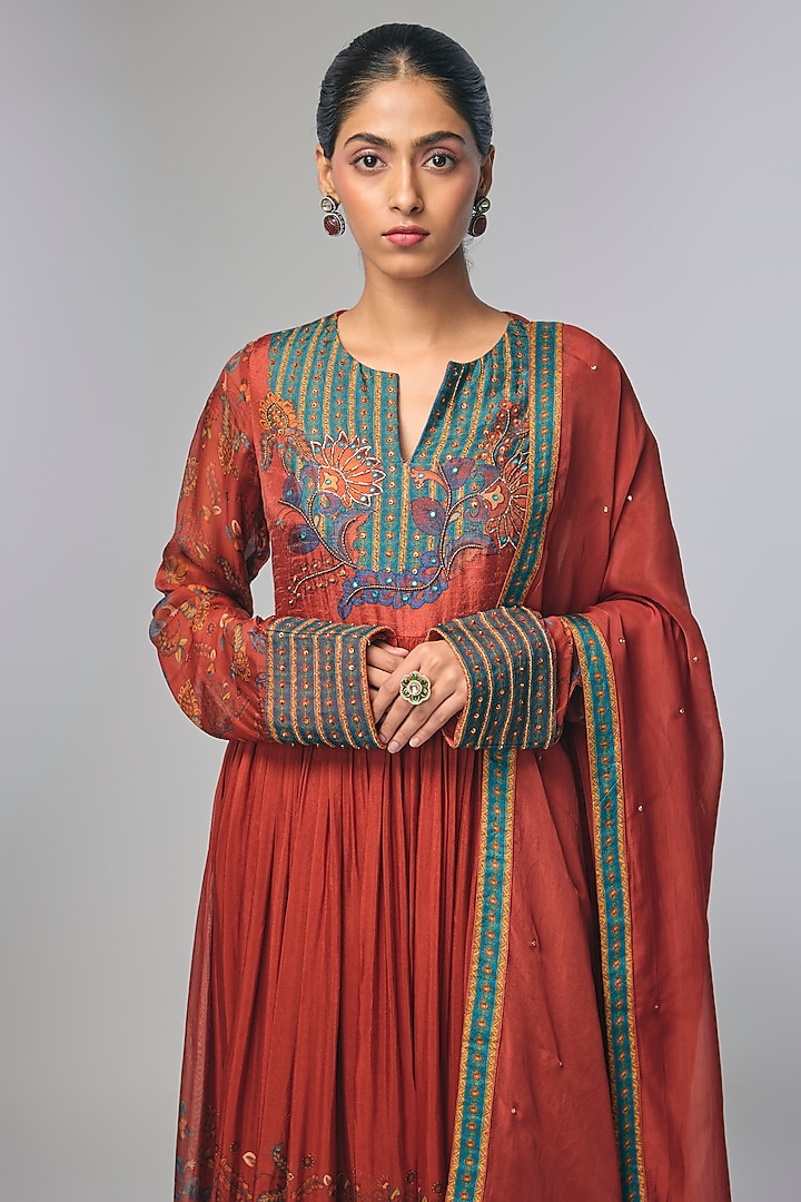 Maroon Chiffon Embellished Party Wear Anarkali Set by Soup by Sougat Paul at Pernia's Pop Up Shop