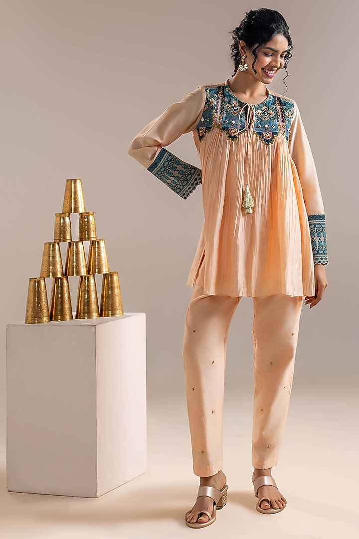 Pink Chanderi Applique Embellished Co-Ord Set by Soup by Sougat Paul at Pernia's Pop Up Shop