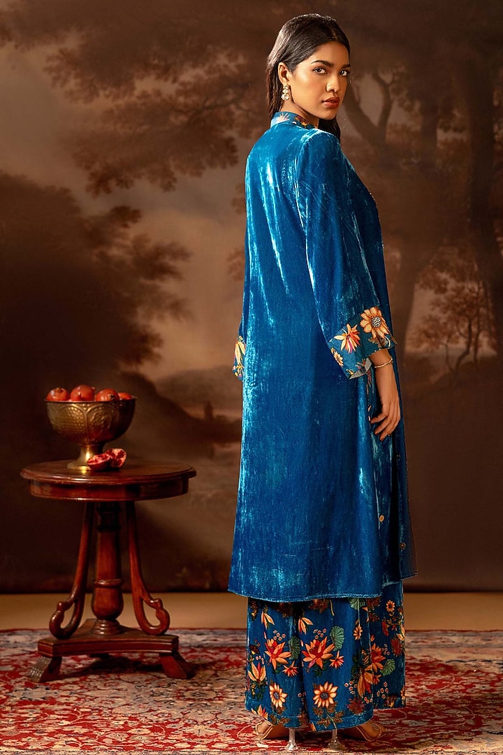 Blue Velvet Embroidered Kurta Set by Soup by Sougat Paul at Pernia's Pop Up Shop