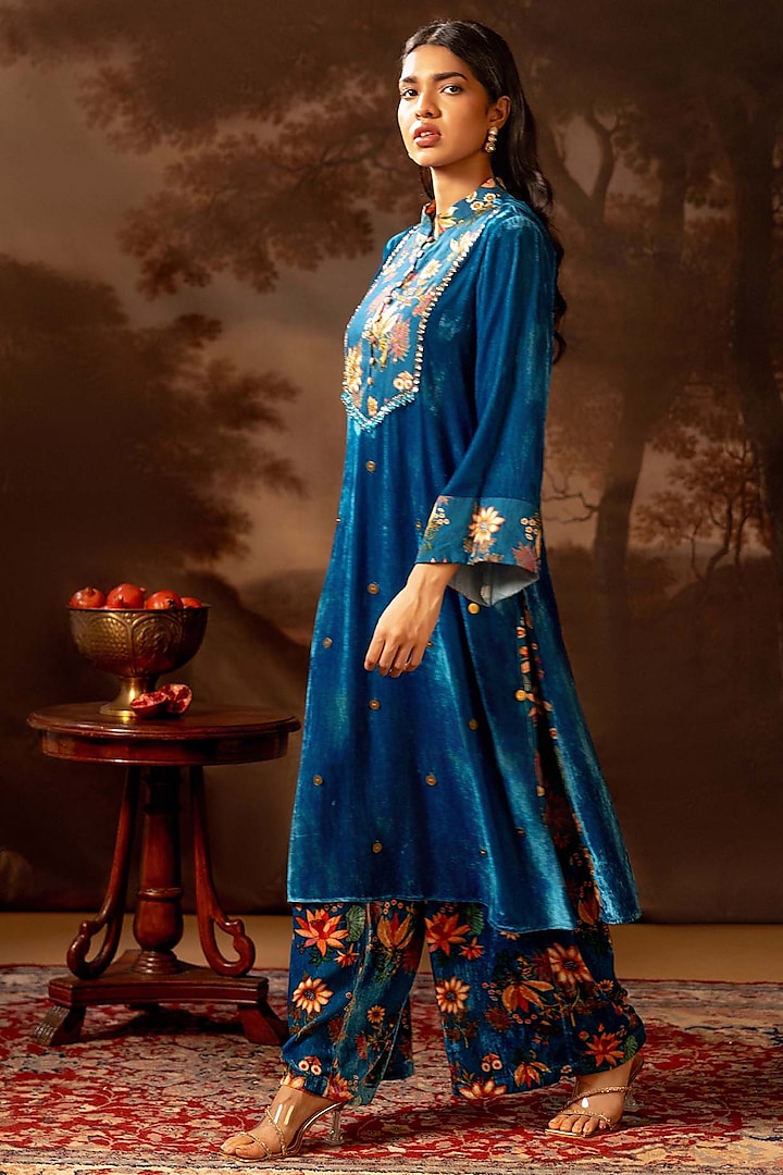 Blue Velvet Embroidered Kurta Set by Soup by Sougat Paul at Pernia's Pop Up Shop