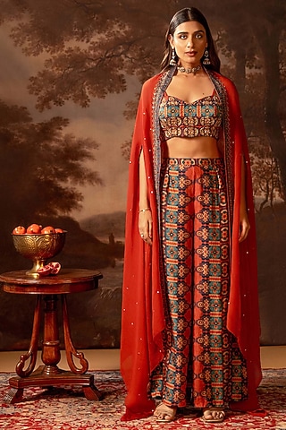 Red Organza Cape Set by Soup by Sougat Paul