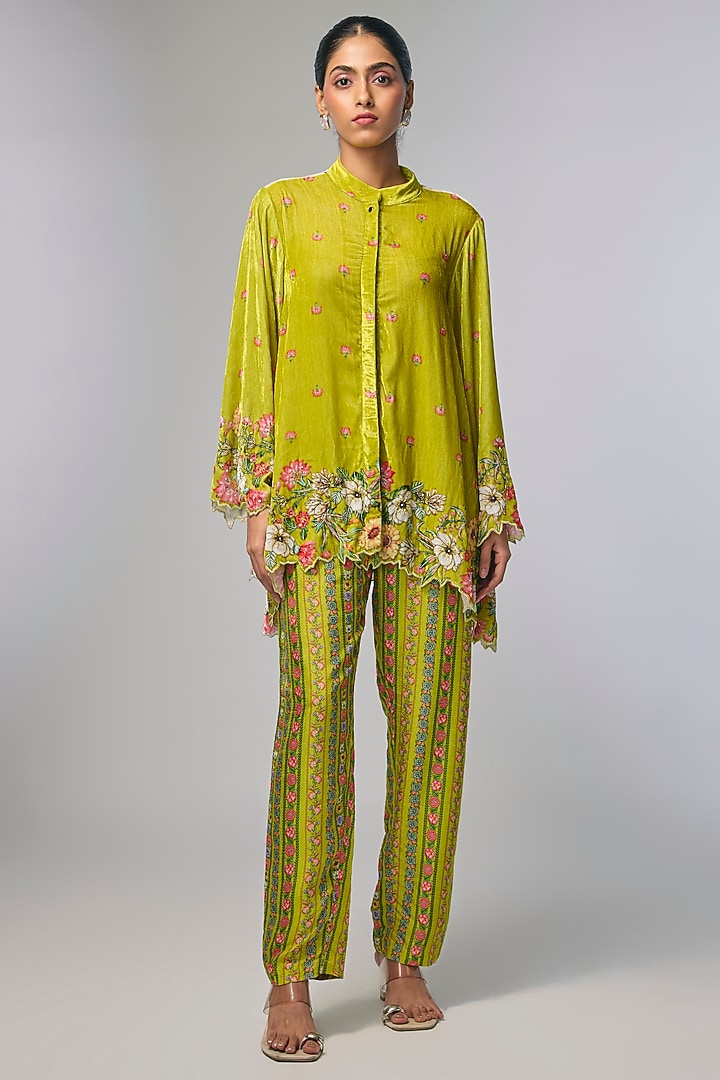 Yellow Velvet Embellished Kurta Set by Soup by Sougat Paul at Pernia's Pop Up Shop