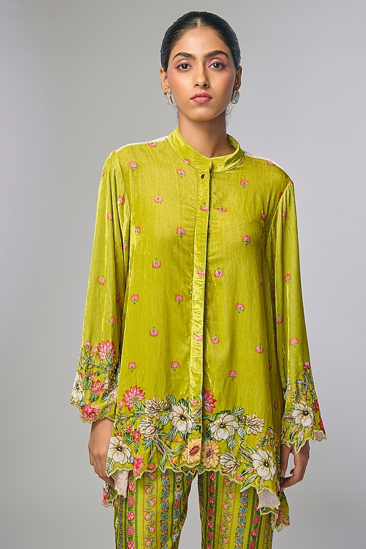 Yellow Velvet Embellished Kurta Set by Soup by Sougat Paul at Pernia's Pop Up Shop