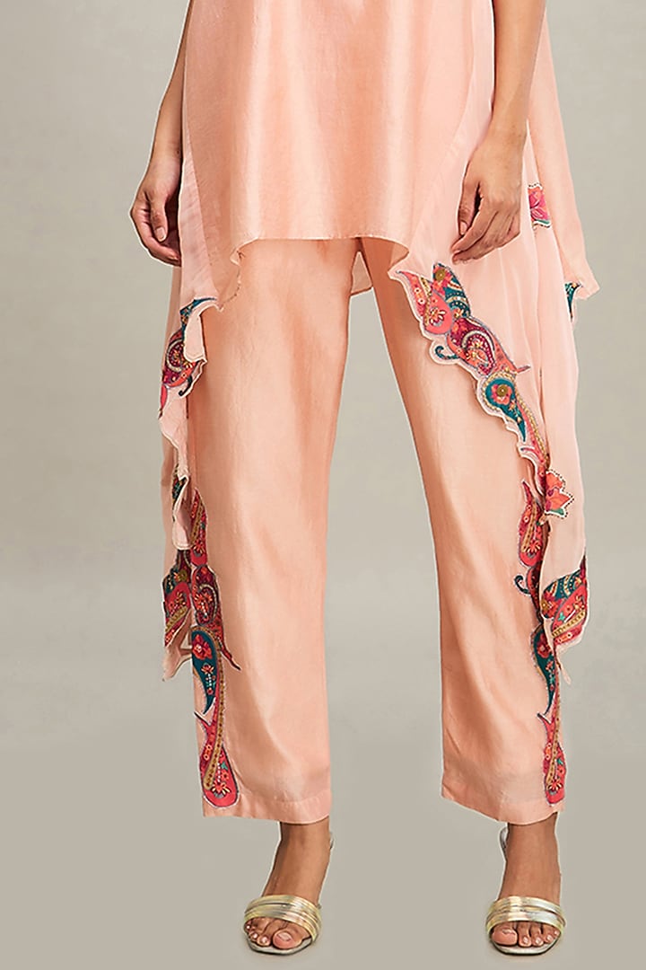 Peach Chanderi Applique Embroidered Asymmetric Kurta Set by Soup by Sougat Paul at Pernia's Pop Up Shop