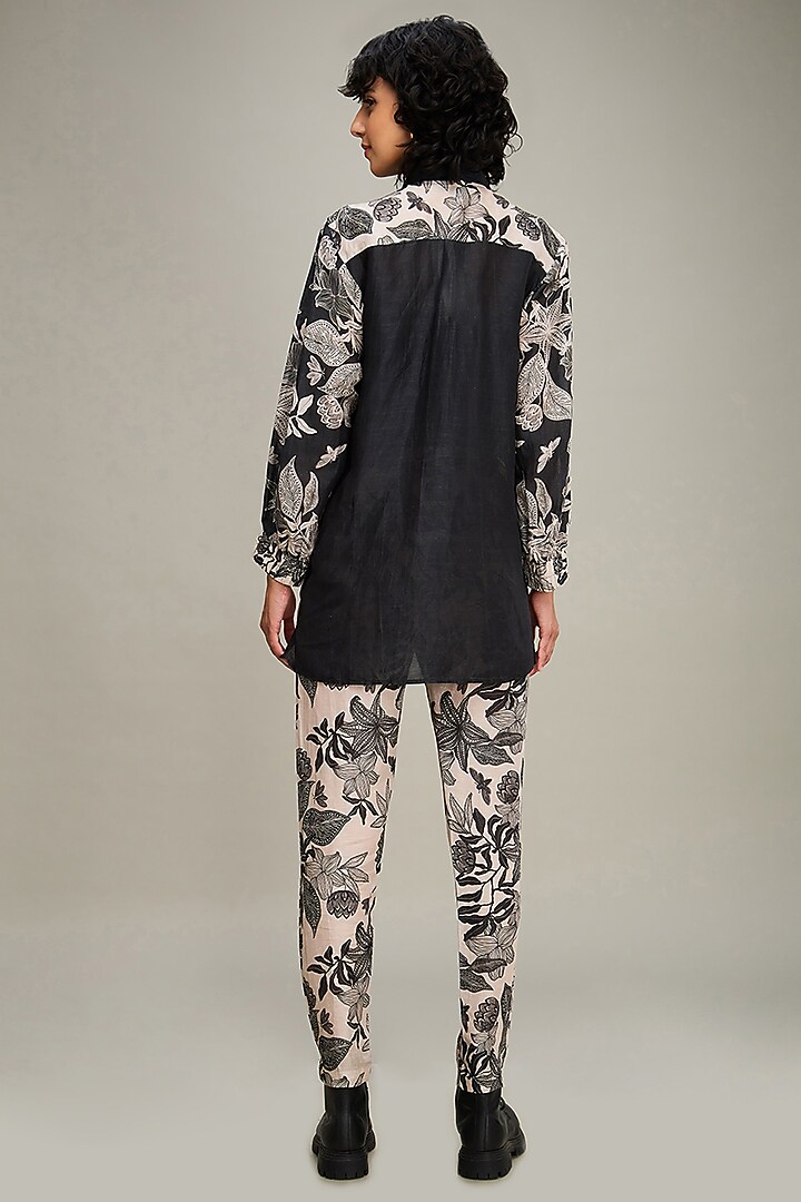 Off-White Linen Printed Co-Ord Set by Soup by Sougat Paul at Pernia's Pop Up Shop