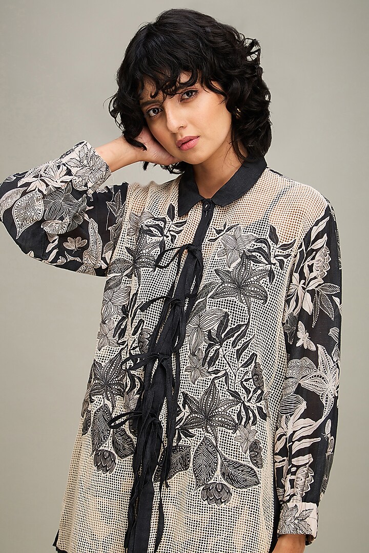 Off-White Linen Printed Co-Ord Set by Soup by Sougat Paul at Pernia's Pop Up Shop