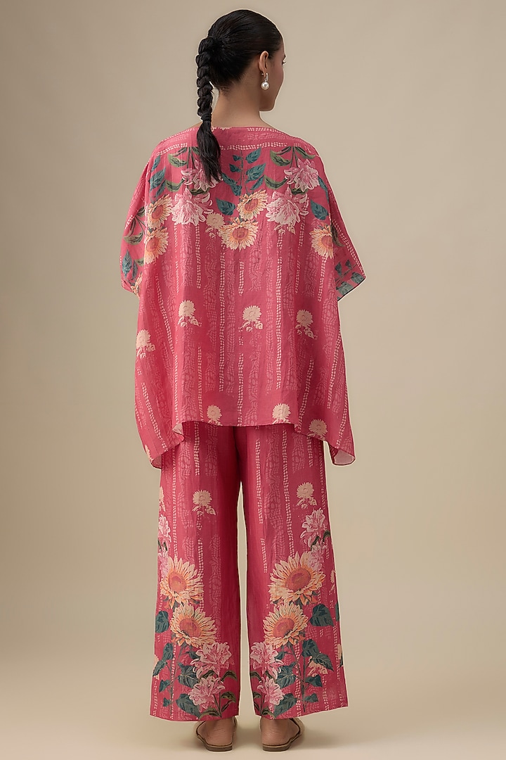 Pink Linen Digital Printed & Floral Embellished Co-Ord Set by Soup by Sougat Paul at Pernia's Pop Up Shop