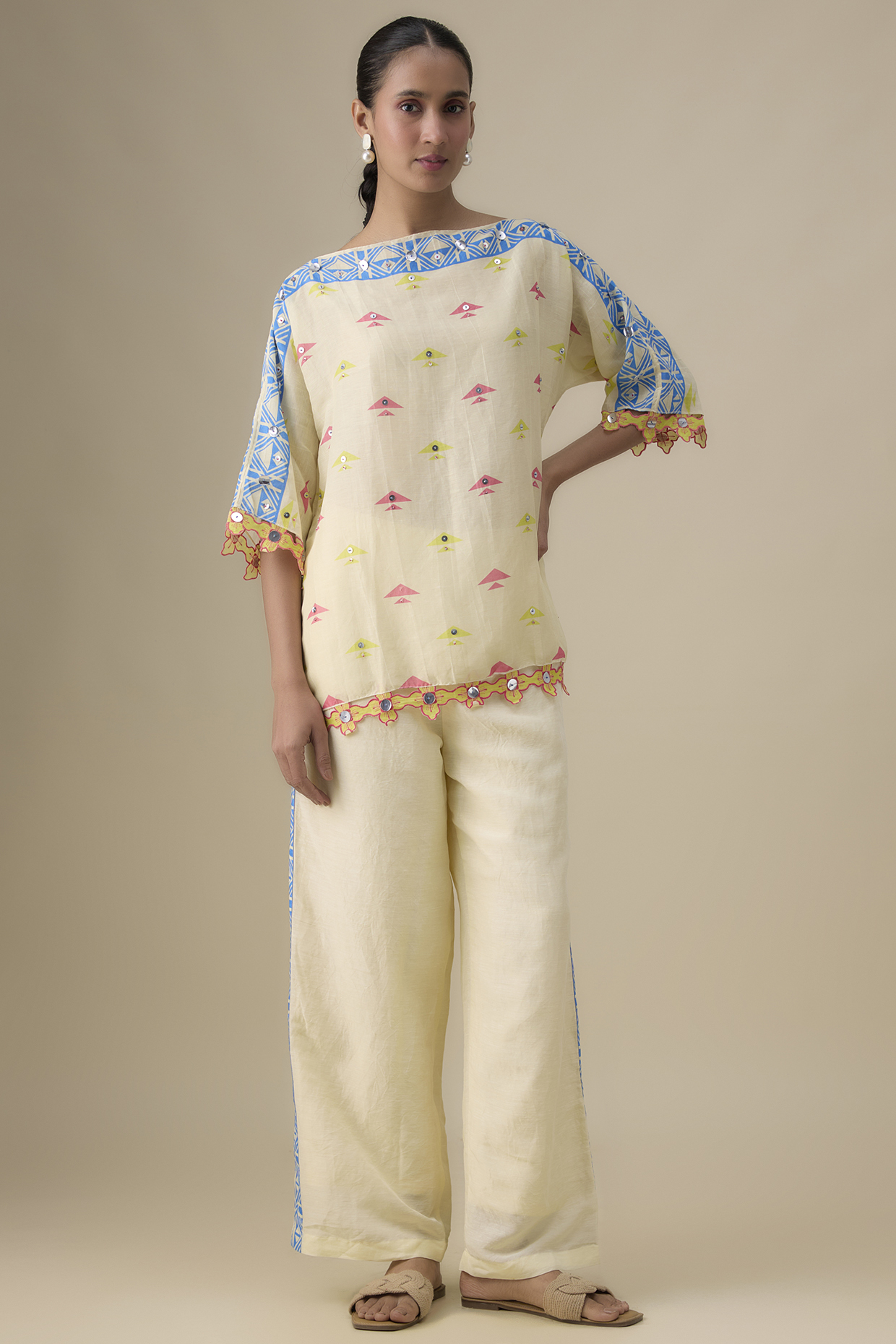 Off-White Linen Digital Printed & Applique Embellished Co-Ord Set by Soup by Sougat Paul at Pernia's Pop Up Shop
