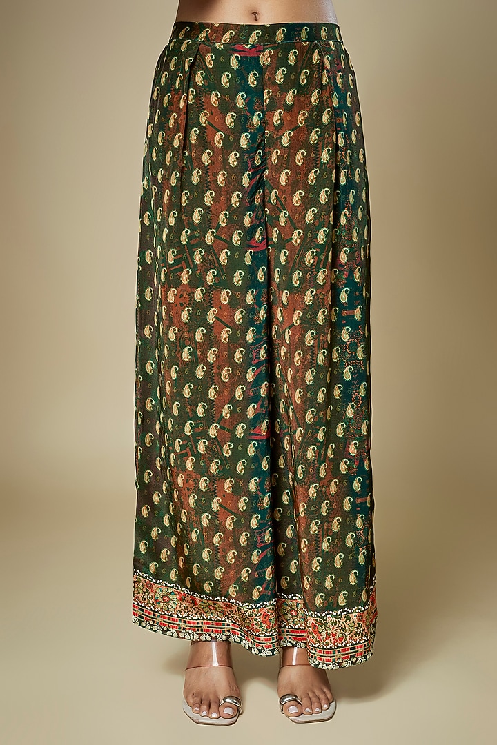 Green Crepe Embroidered Co-Ord Set by Soup by Sougat Paul at Pernia's Pop Up Shop