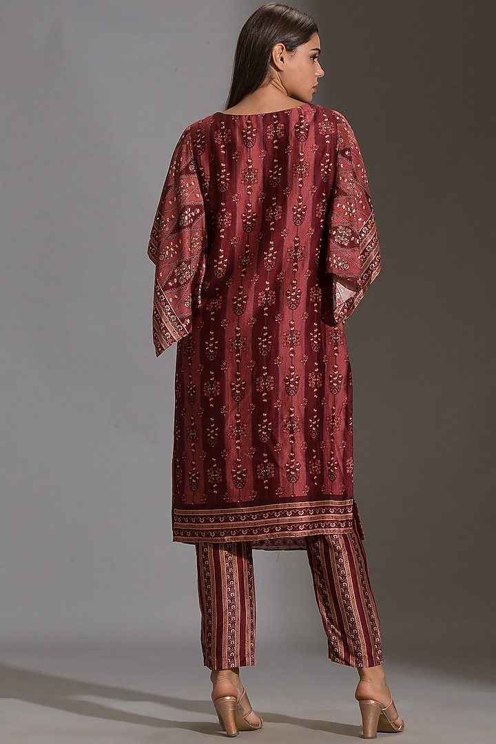 Maroon Embroidered & Printed Kurta Set by Soup by Sougat Paul at Pernia's Pop Up Shop