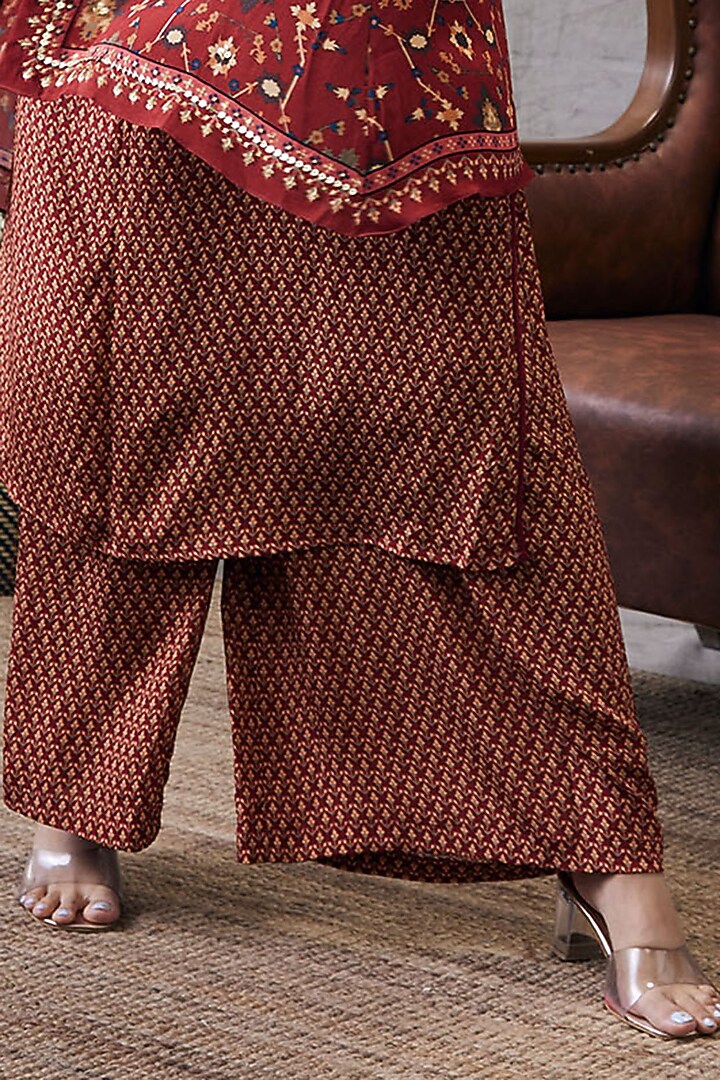 Red Crepe Printed Jacket Set by Soup by Sougat Paul at Pernia's Pop Up Shop