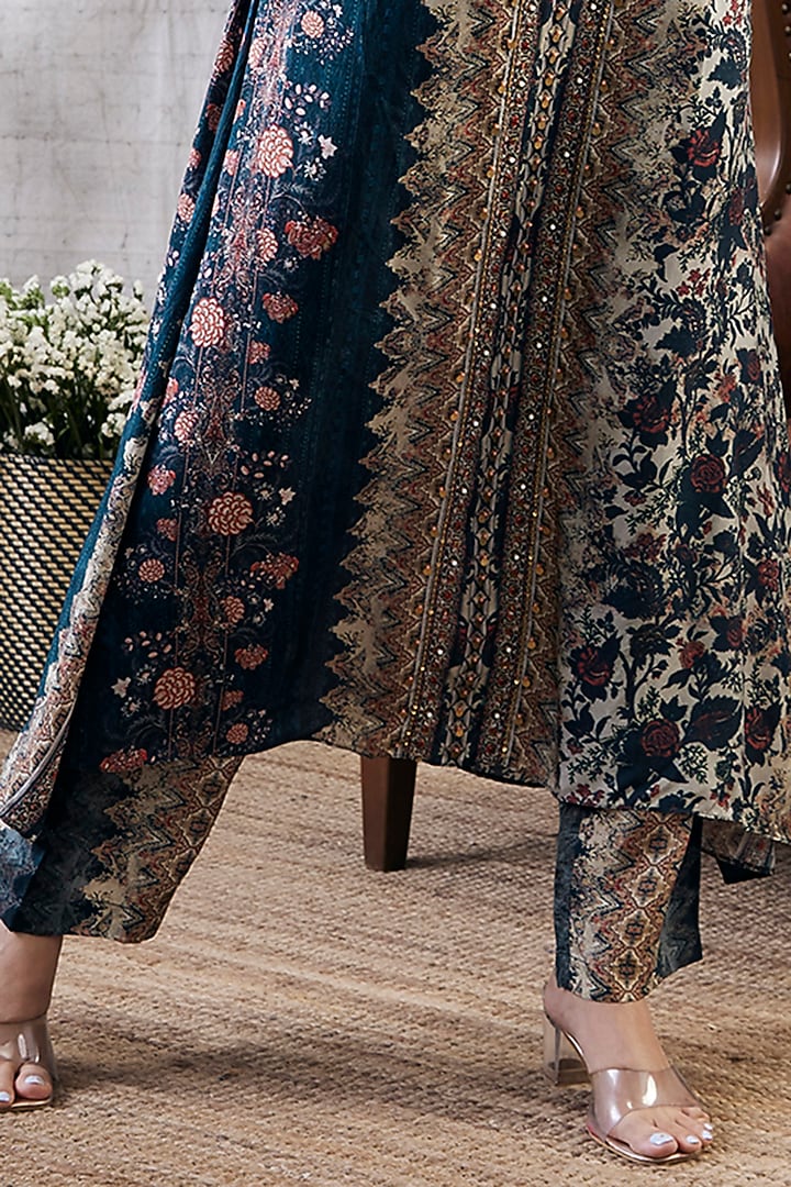 Blue Cotton Silk Embroidered Kurta Set by Soup by Sougat Paul at Pernia's Pop Up Shop