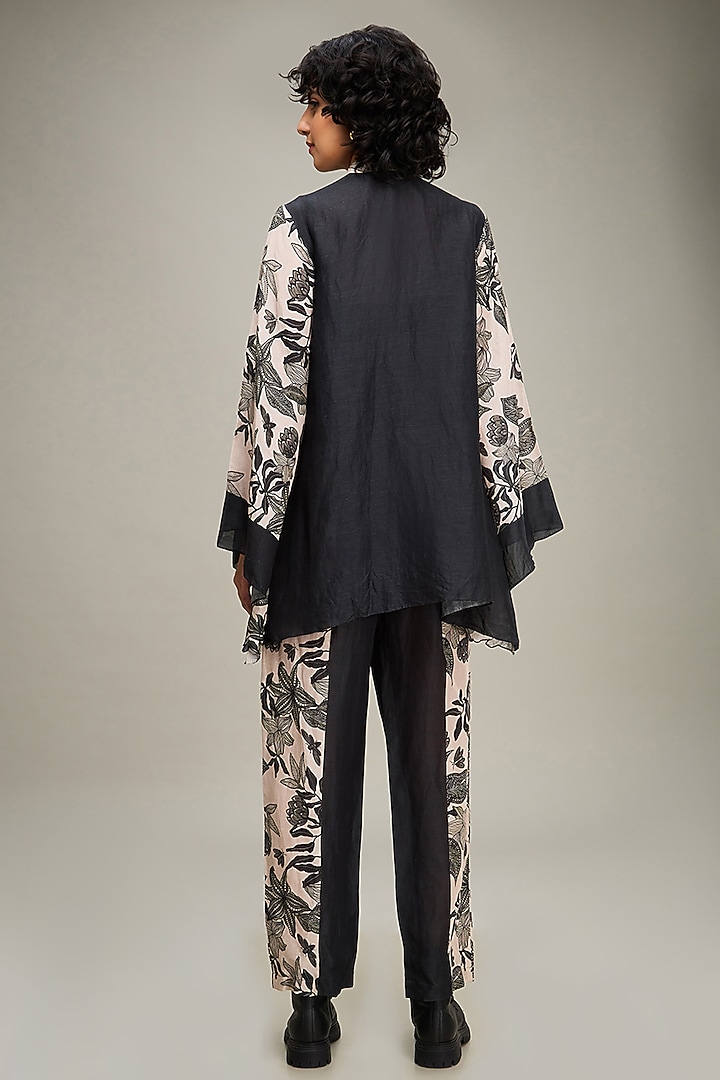 White & Black Linen Printed Co-Ord Set by Soup by Sougat Paul at Pernia's Pop Up Shop