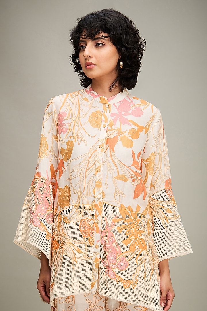 Off-White Handloom Net Applique Embroidered Kurta Set by Soup by Sougat Paul at Pernia's Pop Up Shop