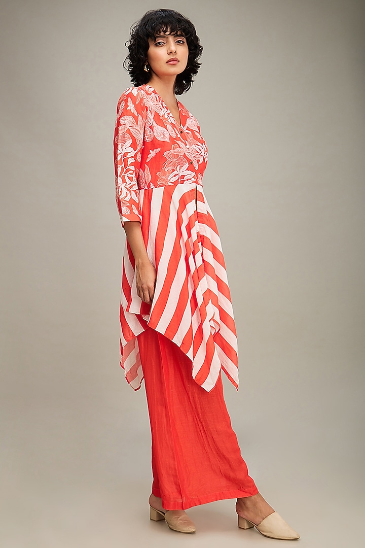 Red Linen Printed Handkerchief Kurta Set by Soup by Sougat Paul at Pernia's Pop Up Shop