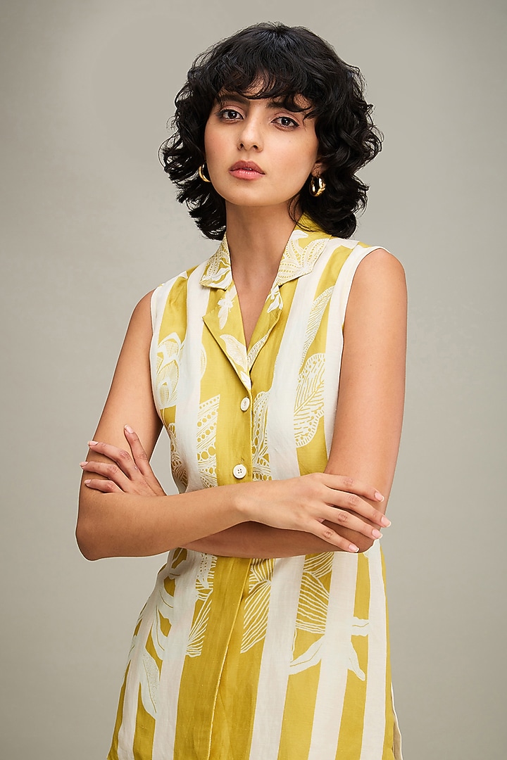Yellow Linen Printed Co-Ord Set by Soup by Sougat Paul at Pernia's Pop Up Shop