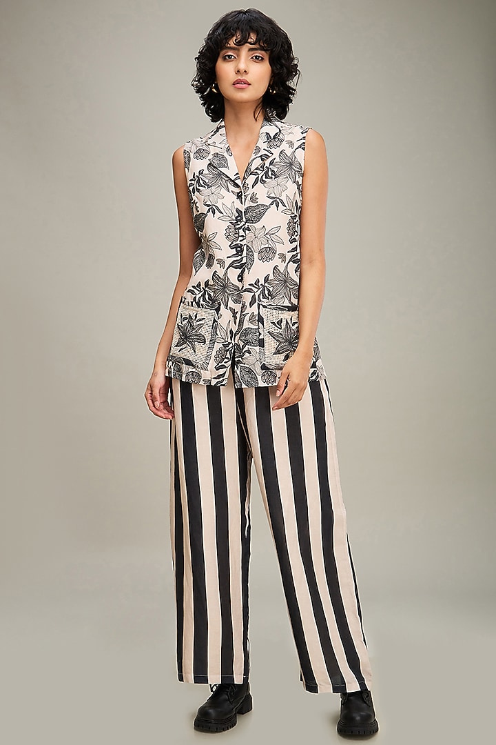 Off-White Linen Slub Printed Co-Ord Set by Soup by Sougat Paul at Pernia's Pop Up Shop