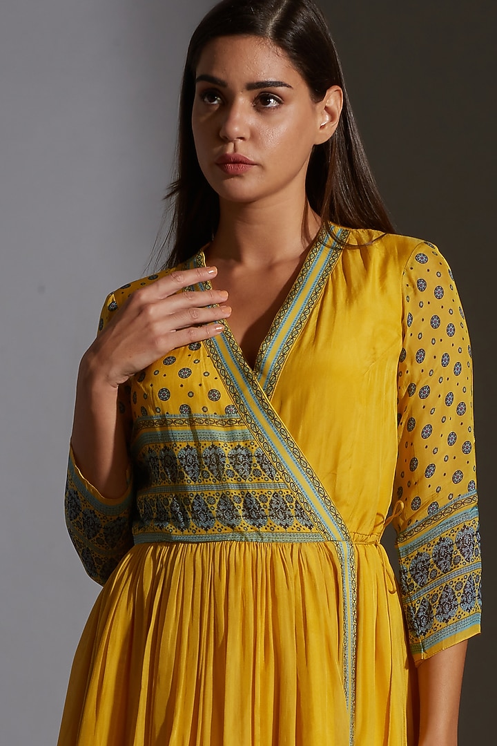 Yellow Chiffon Printed Tunic by Soup by Sougat Paul at Pernia's Pop Up Shop