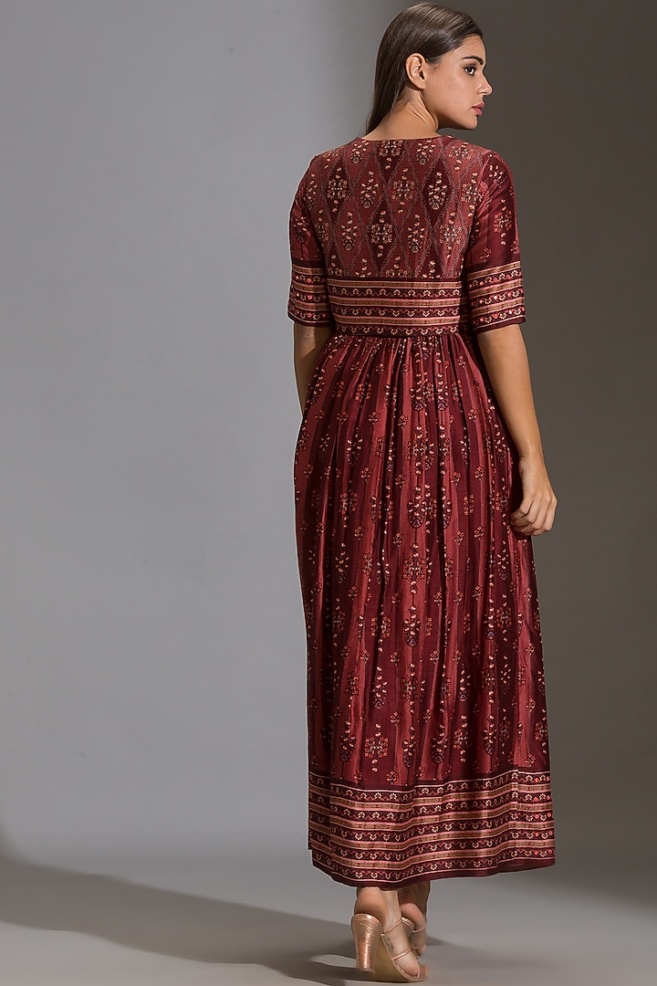 Maroon Embroidered & Printed Kurta Set by Soup by Sougat Paul at Pernia's Pop Up Shop