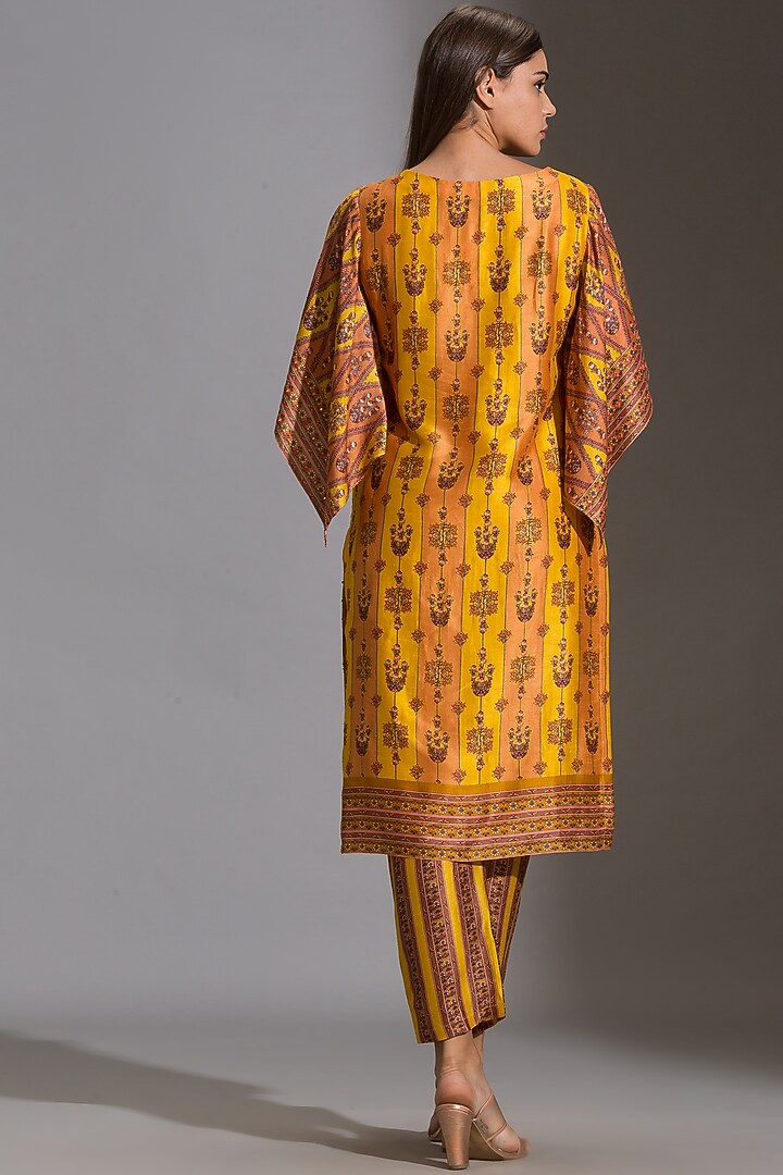 Mustard Printed & Embroidered Kurta Set by Soup by Sougat Paul at Pernia's Pop Up Shop