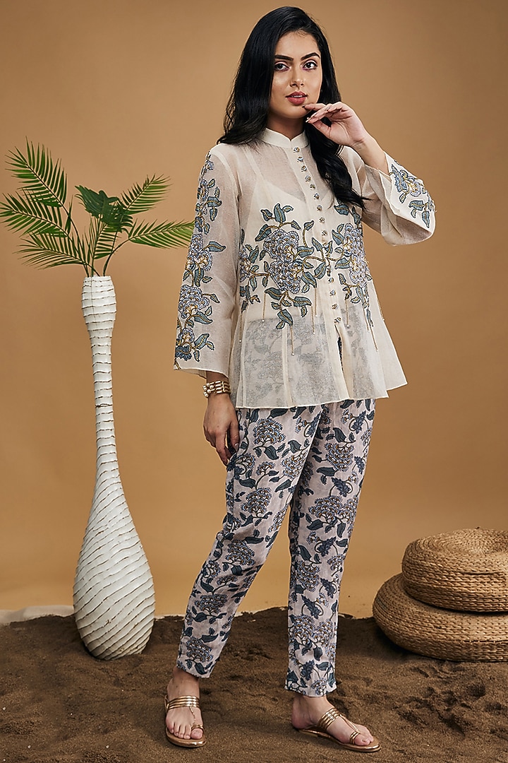 Ivory Handloom Net & Linen Co-Ord Set by Soup by Sougat Paul at Pernia's Pop Up Shop