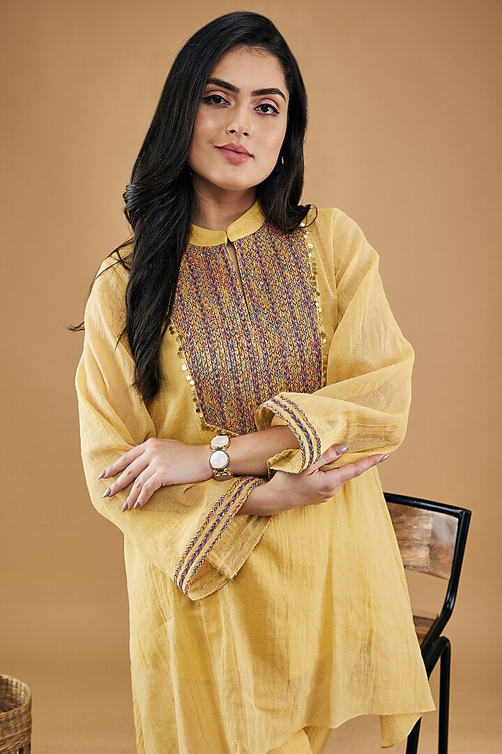 Yellow Handloom Cotton Embellished Kurta Set by Soup by Sougat Paul at Pernia's Pop Up Shop