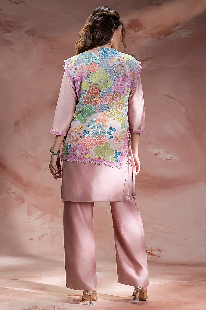 Dusky Pink Chanderi Applique Embroidered Jacket Set by Soup by Sougat Paul at Pernia's Pop Up Shop