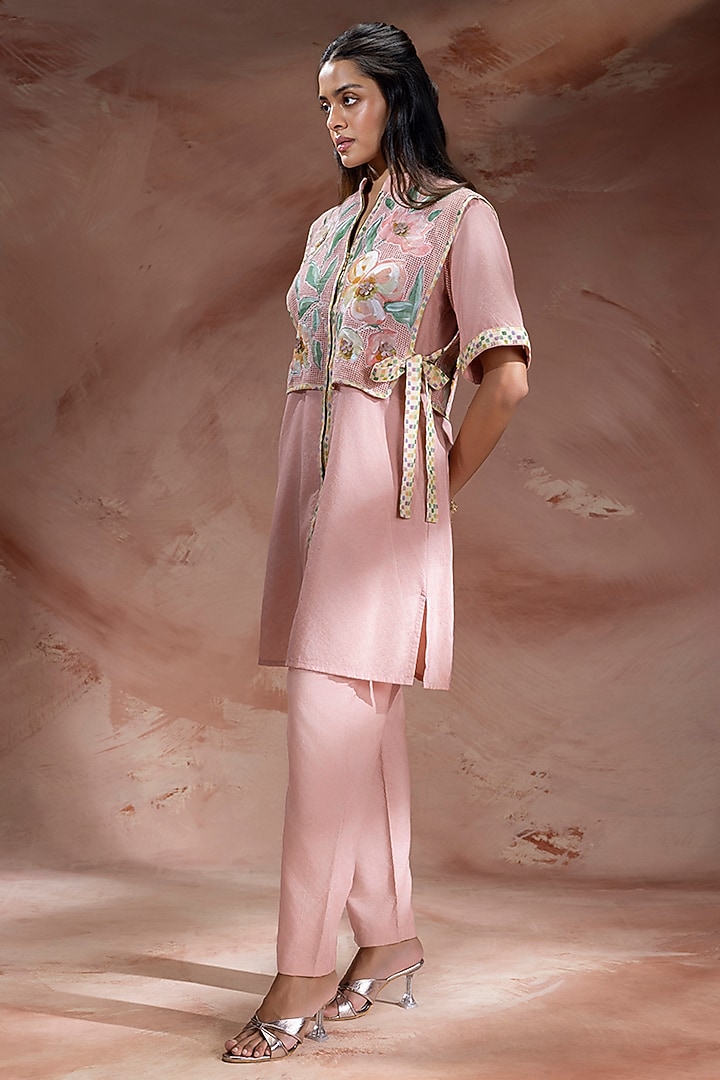 Dusky Pink Handloom Net Embroidered Kurta Set by Soup by Sougat Paul at Pernia's Pop Up Shop