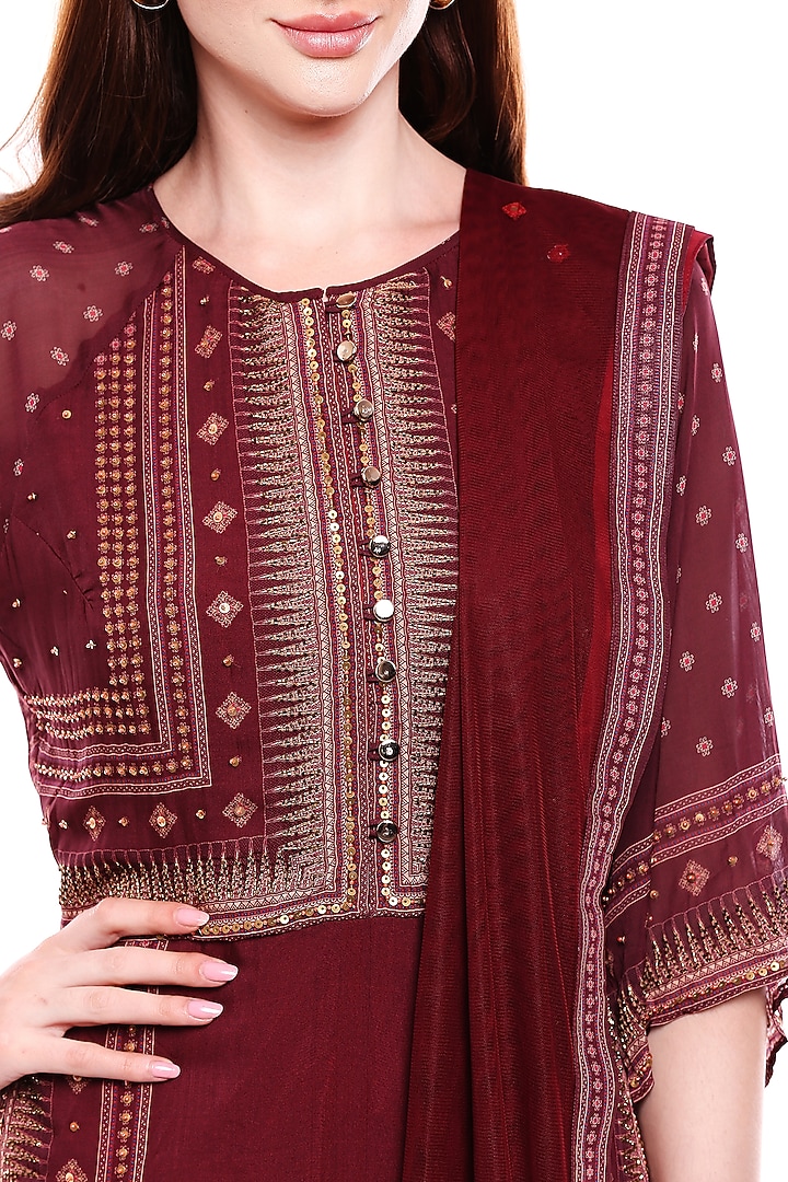 Maroon Printed & Embroidered Kurta Set by Soup by Sougat Paul at Pernia's Pop Up Shop