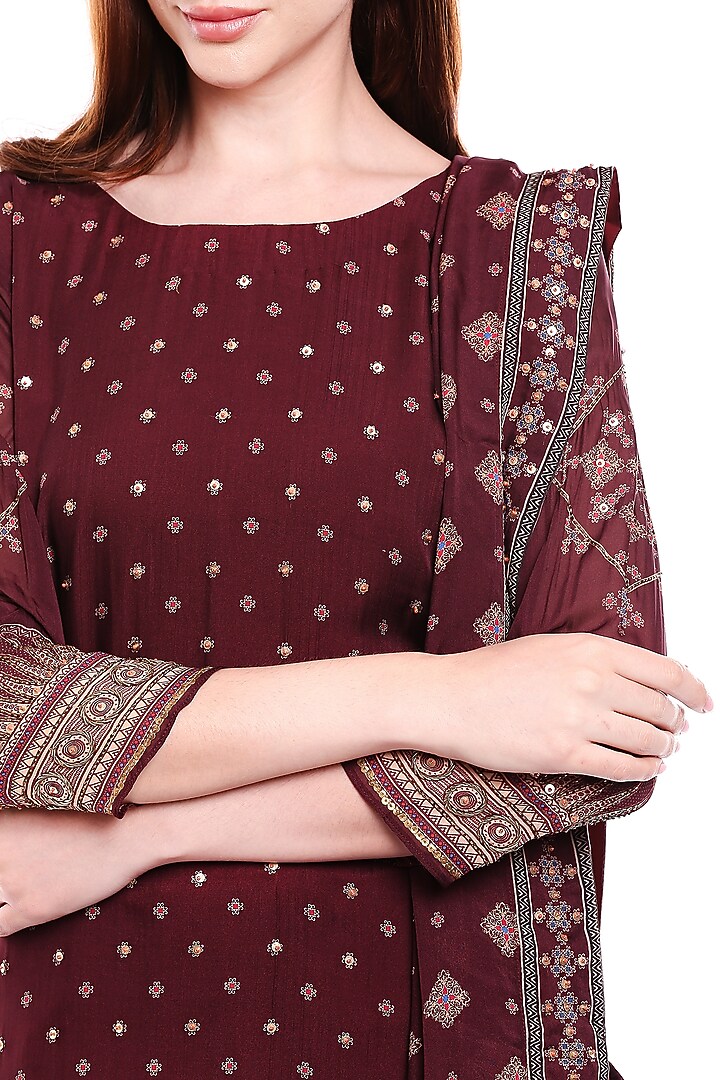 Maroon Embroidered & Printed Kurta Set by Soup by Sougat Paul at Pernia's Pop Up Shop