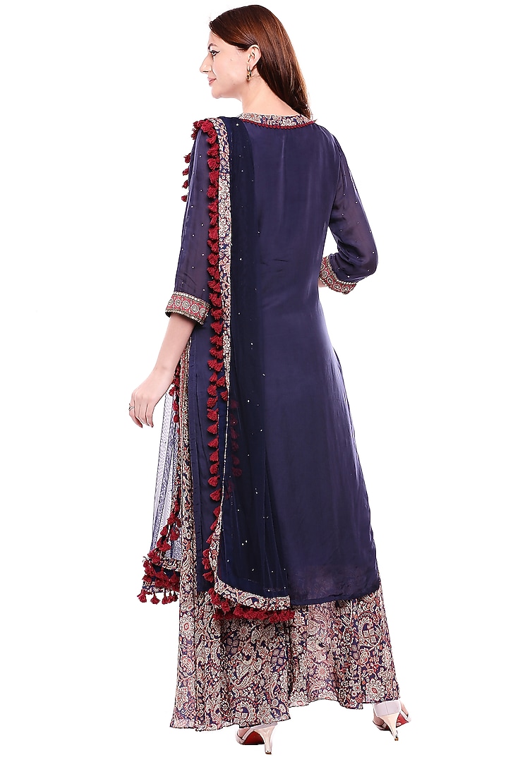Blue Cheetah Embroidered Kurta Set by Soup by Sougat Paul at Pernia's Pop Up Shop