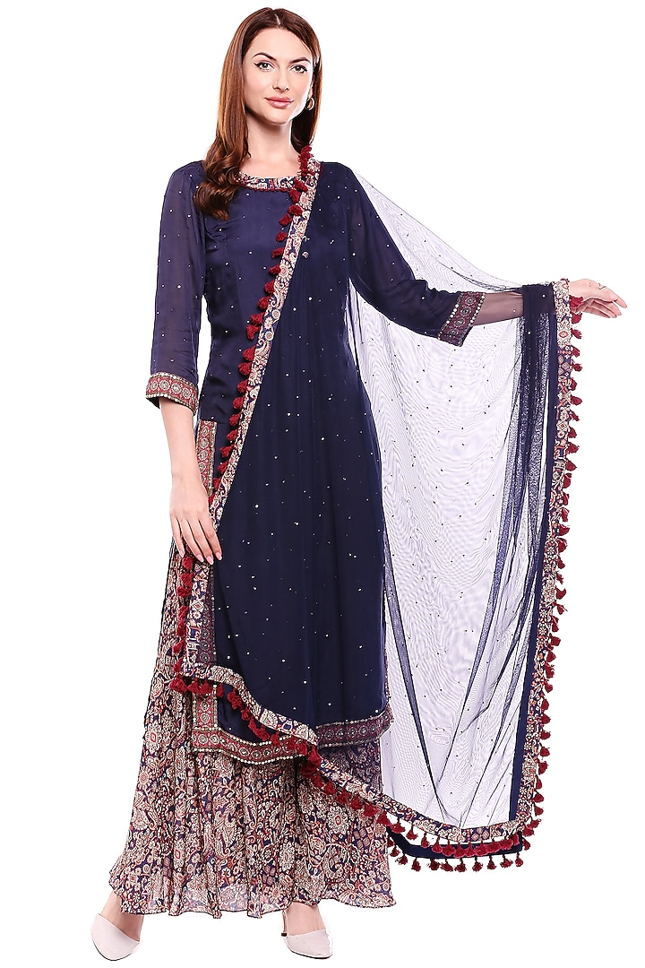 Blue Cheetah Embroidered Kurta Set by Soup by Sougat Paul at Pernia's Pop Up Shop