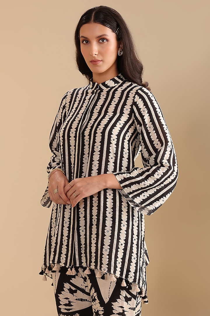 Black & White Cotton Linen Embellished Co-Ord Set by Soup by Sougat Paul at Pernia's Pop Up Shop