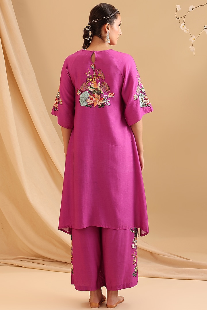 Fuchsia Pink Chanderi Embellished Kurta Set by Soup by Sougat Paul at Pernia's Pop Up Shop