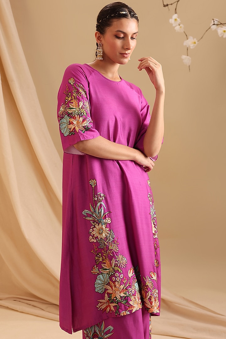 Fuchsia Pink Chanderi Embellished Kurta Set by Soup by Sougat Paul at Pernia's Pop Up Shop