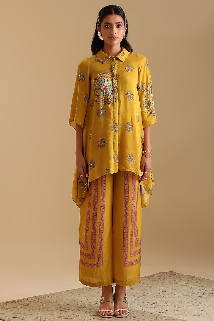 Yellow Cotton Silk Embellished Co-Ord Set by Soup by Sougat Paul at Pernia's Pop Up Shop