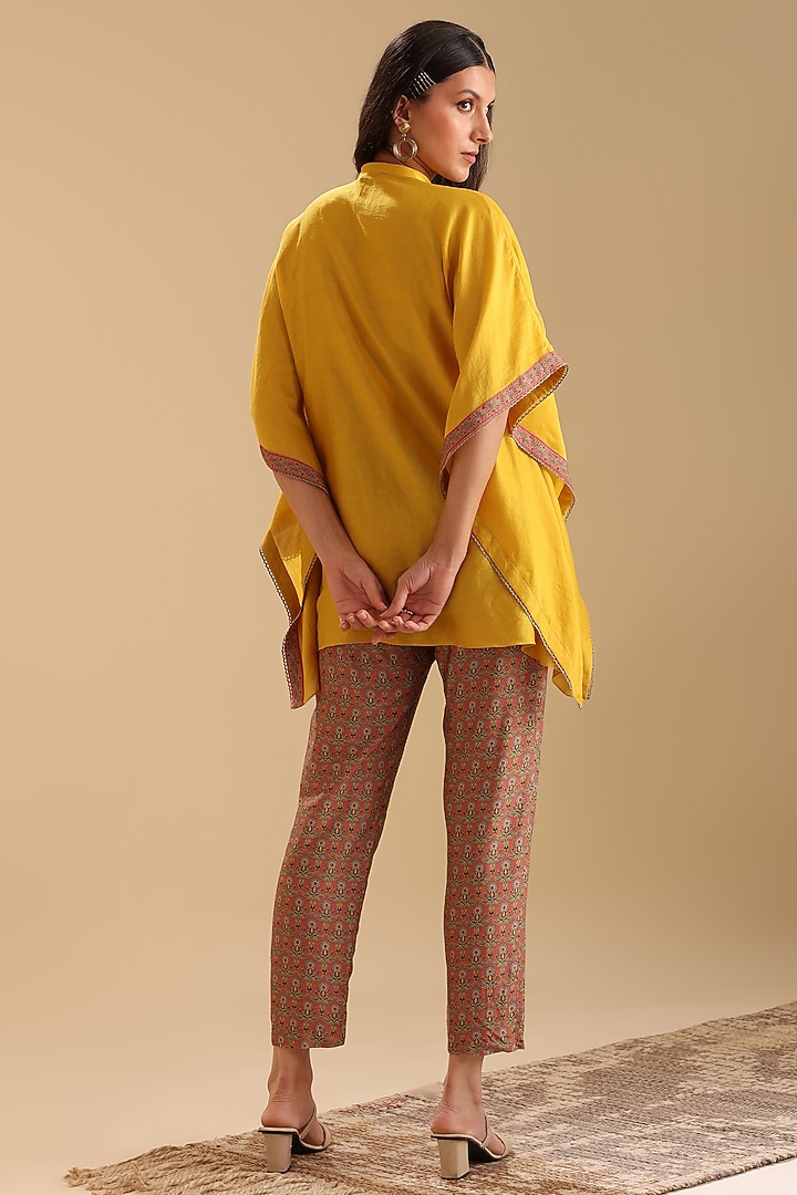Yellow Chanderi Embellished Kaftan Set by Soup by Sougat Paul at Pernia's Pop Up Shop