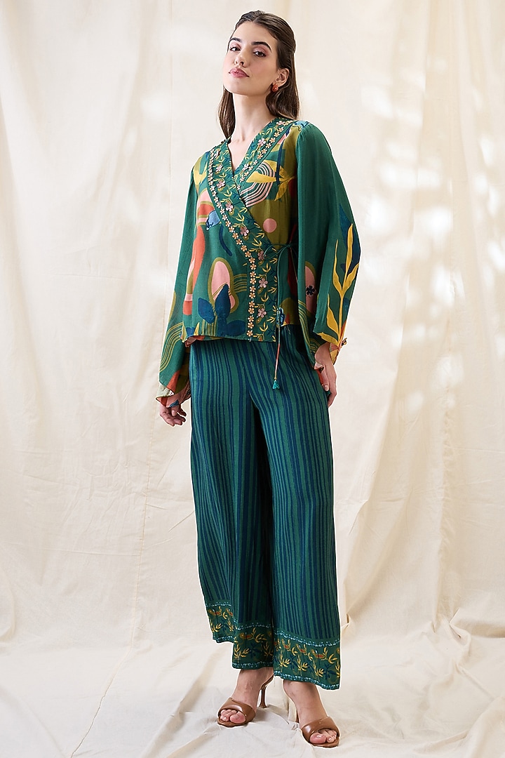 Green Chanderi Floral Embellished Co-Ord Set by Soup by Sougat Paul at Pernia's Pop Up Shop
