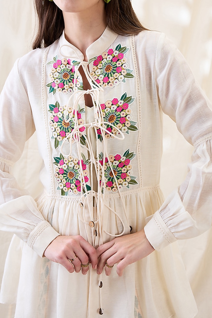 White Linen Applique Work Co-Ord Set by Soup by Sougat Paul at Pernia's Pop Up Shop